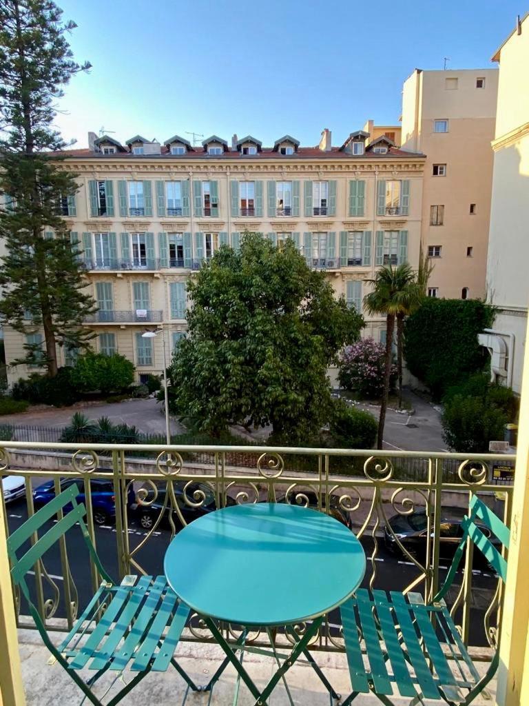 Appartement Nicois Au Coeur Du Triangle D'Or นีซ ภายนอก รูปภาพ